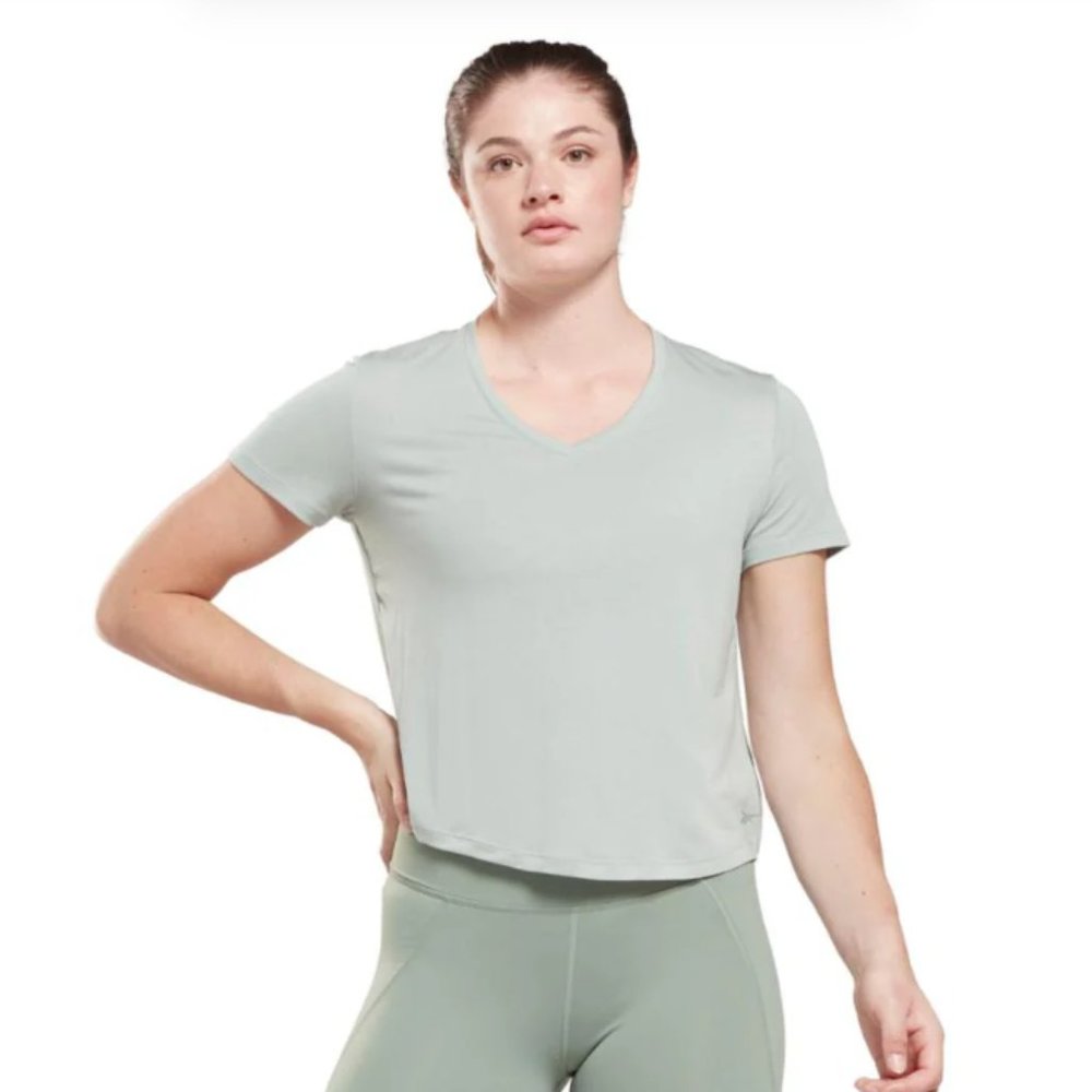 2 For $25 Women's Reebok Training Tee - Activchill Dreamblend T-Shirt - Large - Picture 1 of 7